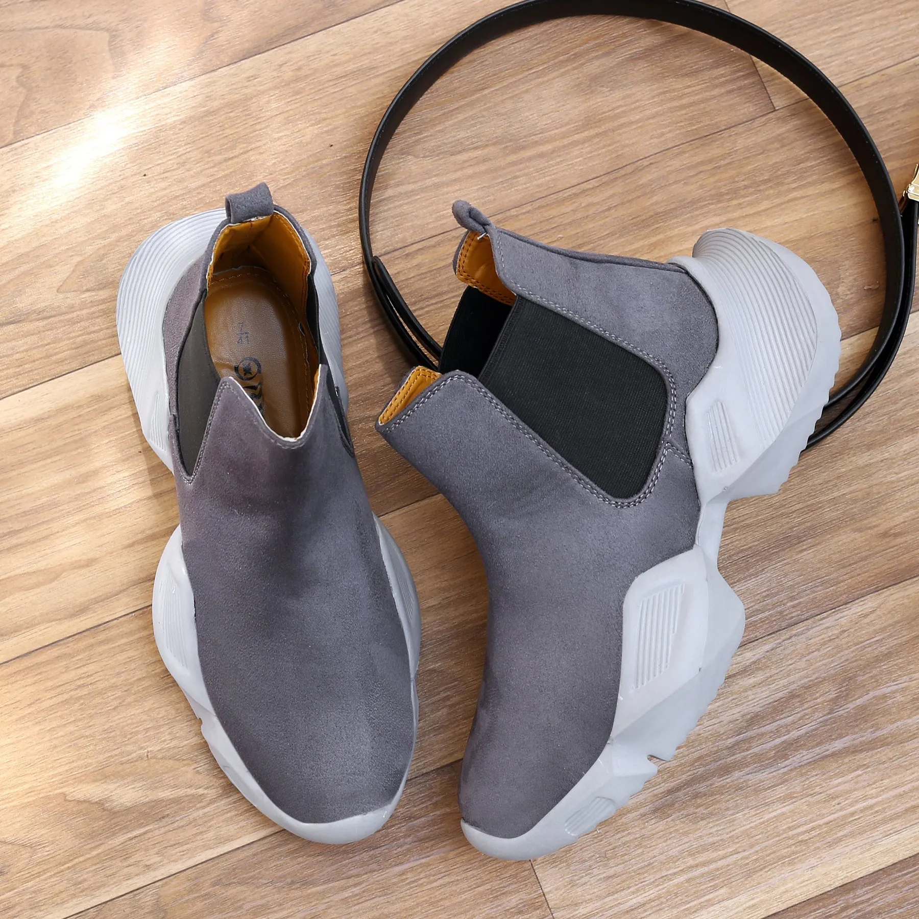 Bxxy's Men's Fashionable Chelsea Boots