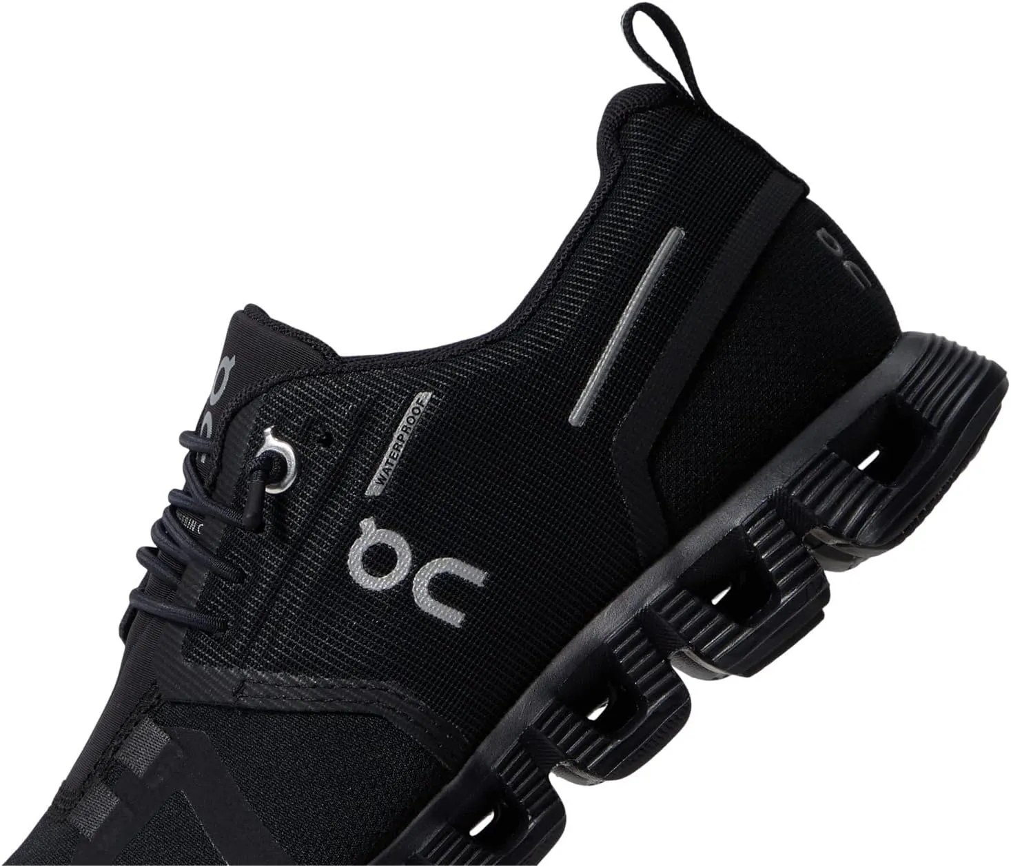 Cloud 5 Waterproof On All Black